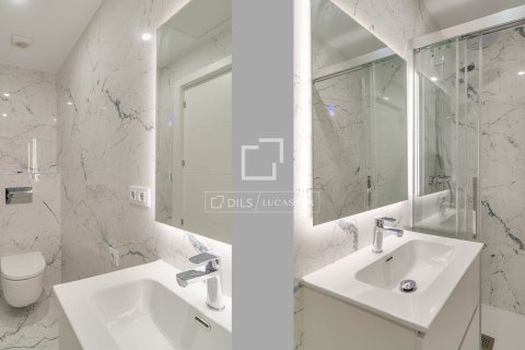 Apartment for sale in Barcelona, Spain 6 bedrooms, 180 sq.m. No. 192627 - photo 22