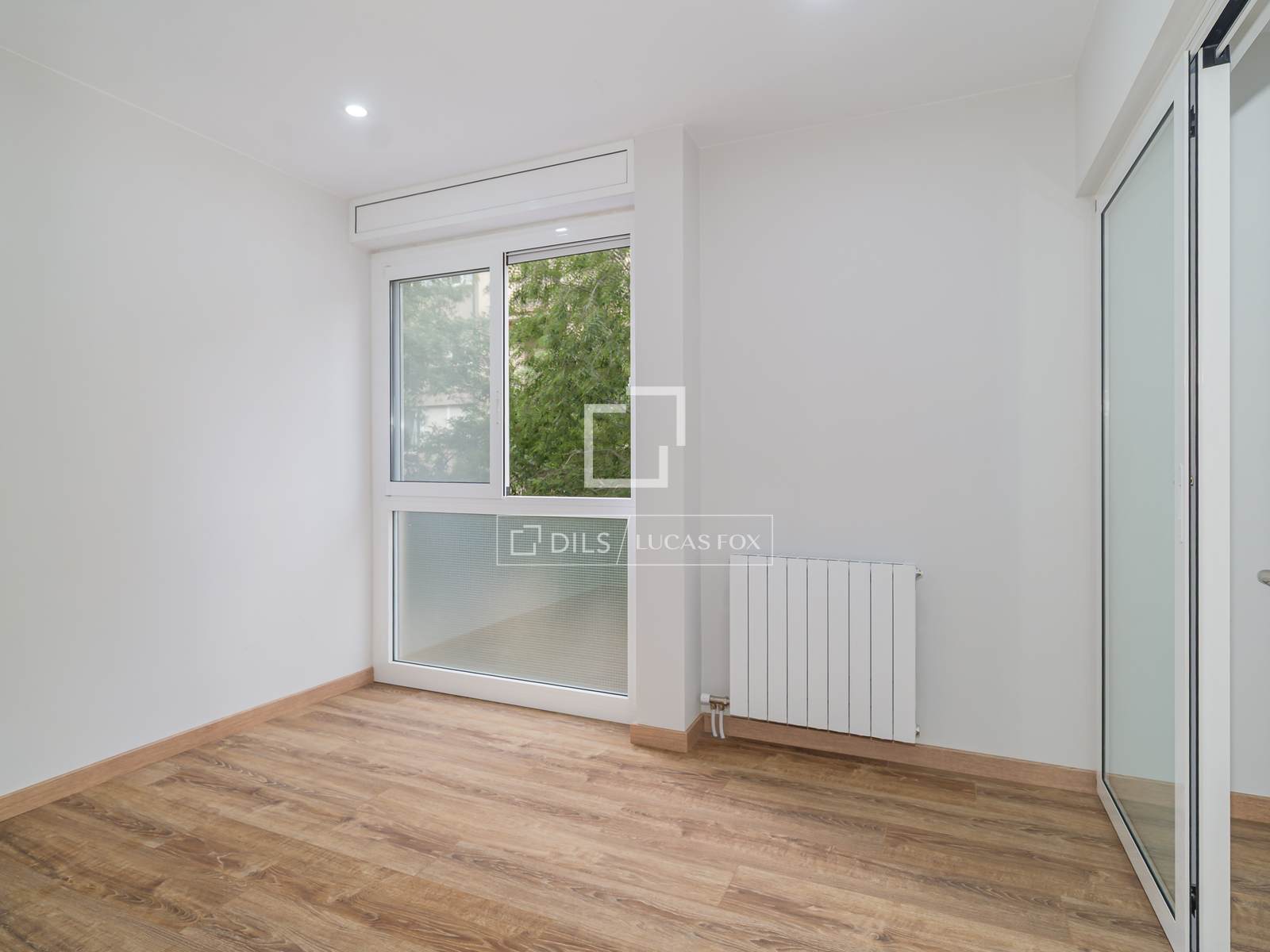 Huoneisto Barcelona, Espanja 6 makuuhuonetta, 180 m2 No. 192627