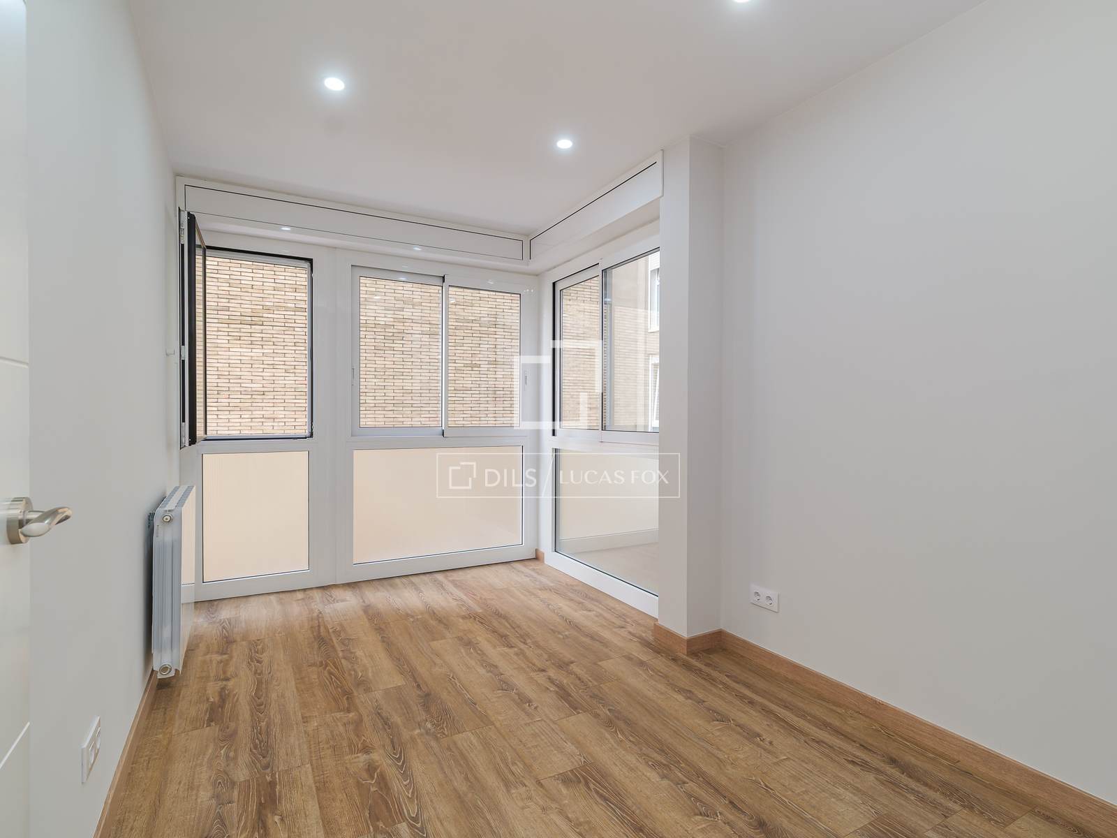 Huoneisto Barcelona, Espanja 6 makuuhuonetta, 180 m2 No. 192627