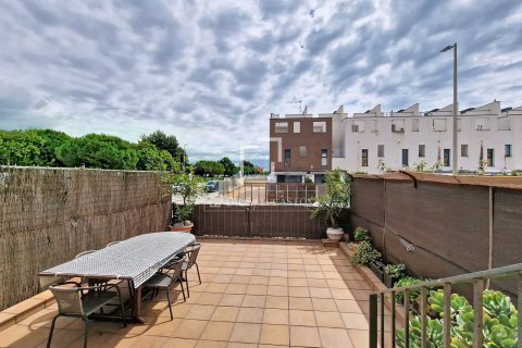 Villa for sale in Cubelles, Barcelona, Spain 3 bedrooms, 174 sq.m. No. 192626 - photo 16