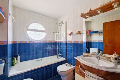 Villa for sale in Cubelles, Barcelona, Spain 3 bedrooms, 174 sq.m. No. 192626 - photo 27