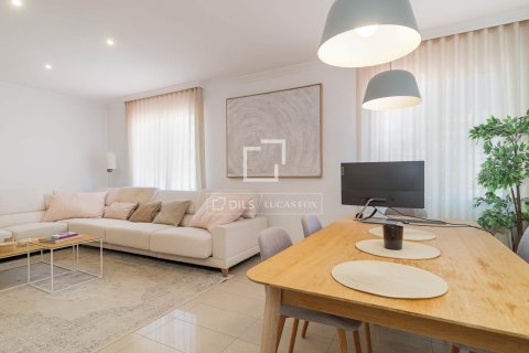 Apartment for sale in Barcelona, Spain 3 bedrooms, 112 sq.m. No. 192629 - photo 3
