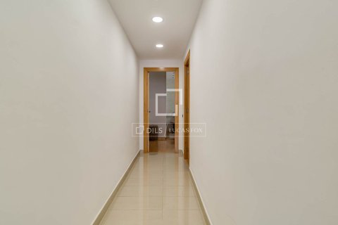 Apartment for sale in Barcelona, Spain 3 bedrooms, 112 sq.m. No. 192629 - photo 20