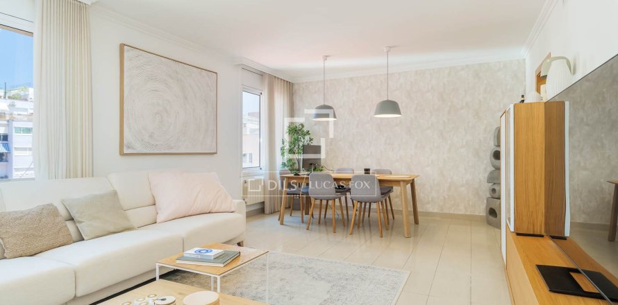 Apartment in Barcelona, Spain 3 bedrooms, 112 sq.m. No. 192629
