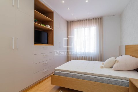 Apartment for sale in Barcelona, Spain 3 bedrooms, 112 sq.m. No. 192629 - photo 17