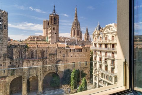 Penthouse for sale in Barcelona, Spain 2 bedrooms, 111 sq.m. No. 192624 - photo 3
