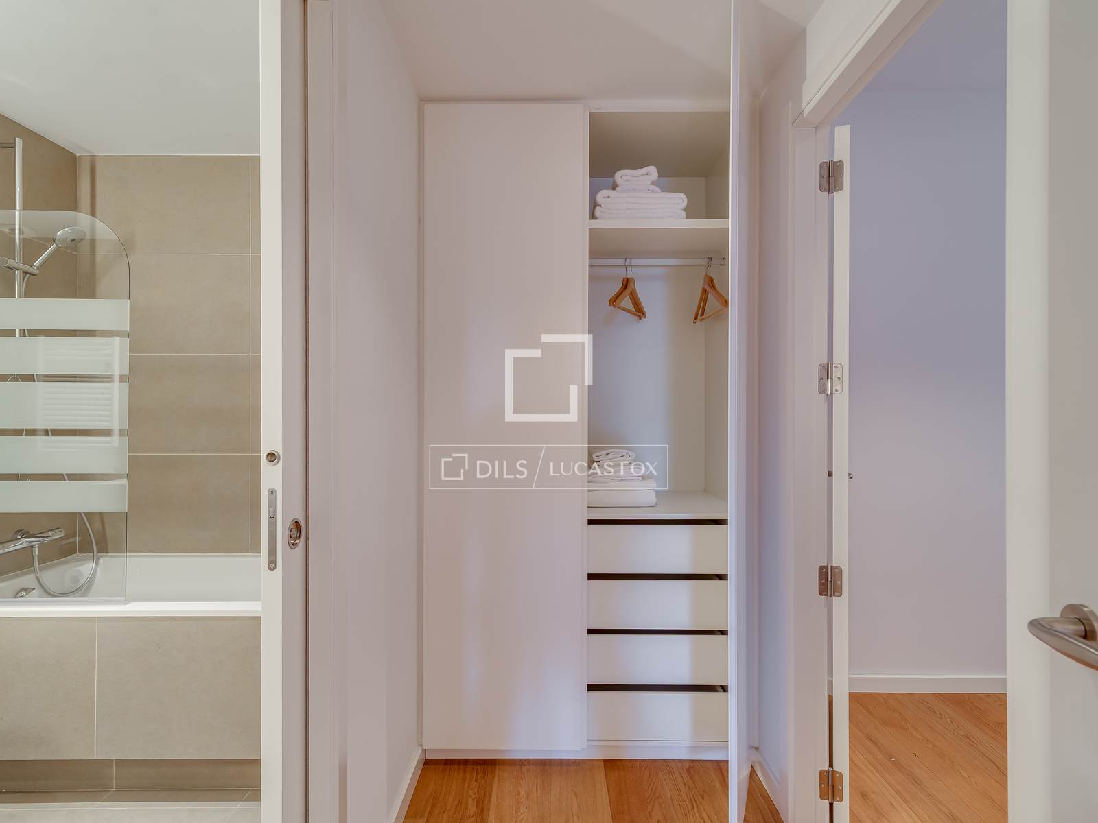 Penthouse in Barcelona, Spain 2 bedrooms, 111 sq.m. No. 192624