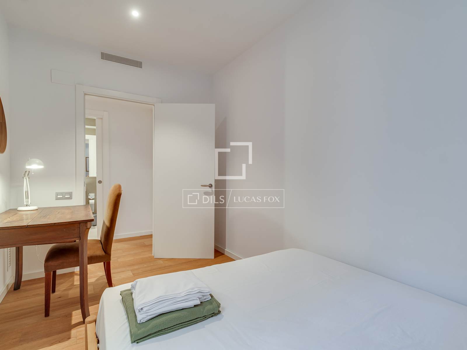 Penthouse in Barcelona, Spain 2 bedrooms, 111 sq.m. No. 192624