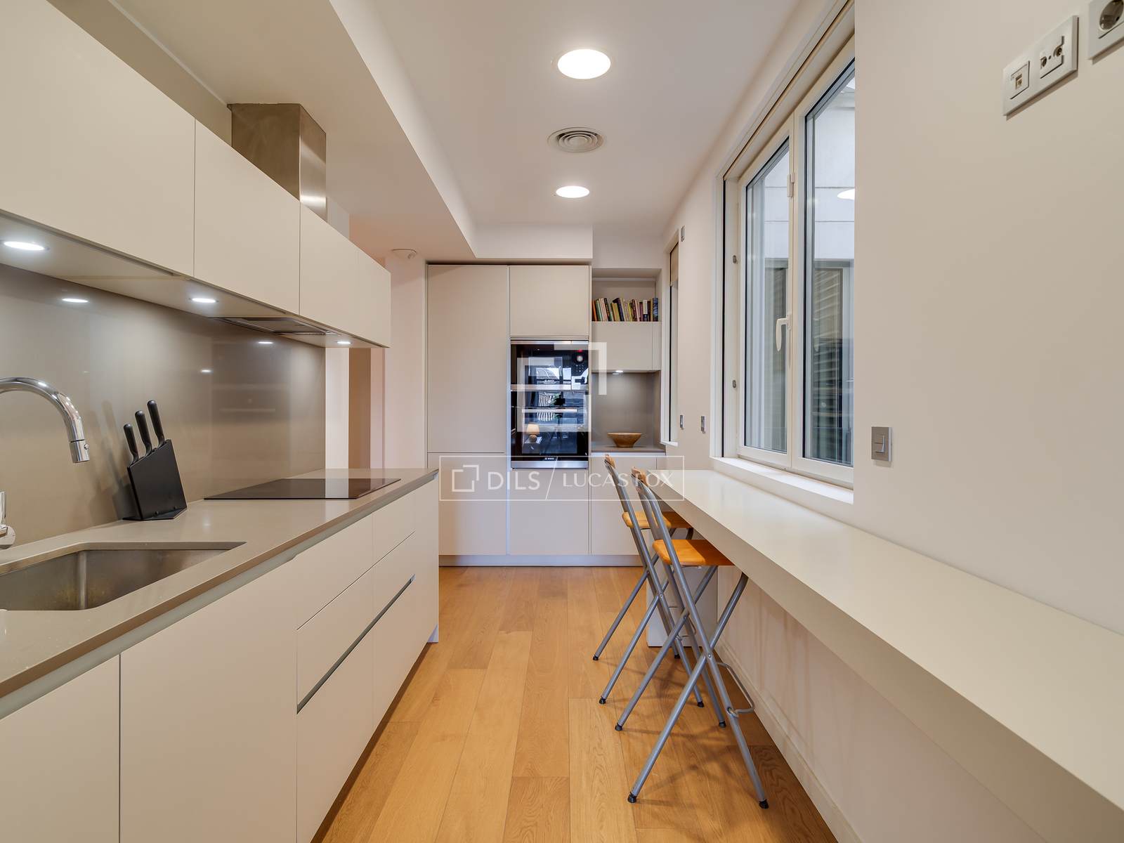 Penthouse in Barcelona, Spain 2 bedrooms, 111 sq.m. No. 192624