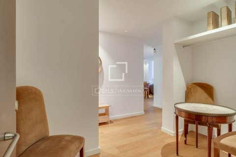 Penthouse for sale in Barcelona, Spain 2 bedrooms, 111 sq.m. No. 192624 - photo 17