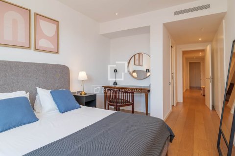 Penthouse for sale in Barcelona, Spain 2 bedrooms, 111 sq.m. No. 192624 - photo 9