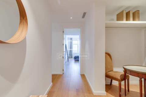 Penthouse for sale in Barcelona, Spain 2 bedrooms, 111 sq.m. No. 192624 - photo 16