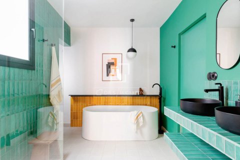 Apartment for sale in Barcelona, Spain 2 bedrooms, 86 sq.m. No. 192623 - photo 23