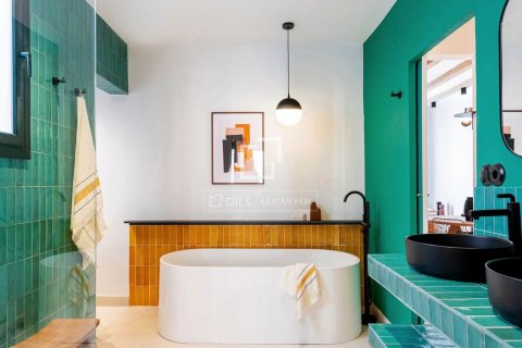Apartment for sale in Barcelona, Spain 2 bedrooms, 86 sq.m. No. 192623 - photo 24