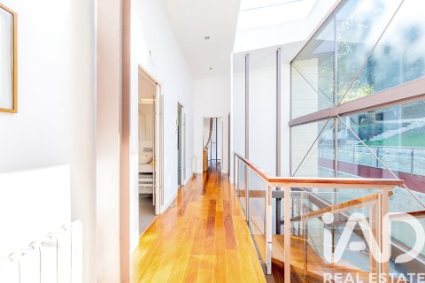 Продажа дома в Барселона, Испания 6 спален, 385м2 №152348 - фото 15