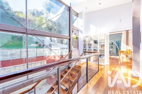 Продажа дома в Барселона, Испания 6 спален, 385м2 №152348 - фото 5