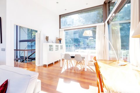 Продажа дома в Барселона, Испания 6 спален, 385м2 №152348 - фото 11