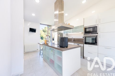 Продажа дома в Барселона, Испания 6 спален, 385м2 №152348 - фото 14