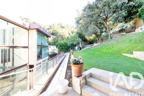 Продажа дома в Барселона, Испания 6 спален, 385м2 №152348 - фото 3