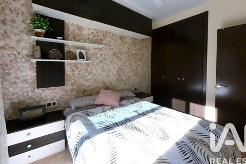 Kaupunkipientalo myytävänä Santa Oliva, Tarragona, Espanja, 4 makuuhuonetta, 119 m2 No. 152343 - kuva 24