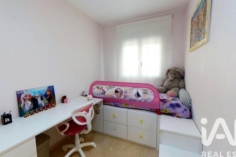 Kaupunkipientalo myytävänä Santa Oliva, Tarragona, Espanja, 4 makuuhuonetta, 119 m2 No. 152343 - kuva 18