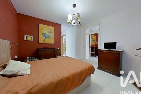 Продажа таухауса в Кастельон-де-ла-Плана, Кастельон, Испания 4 спальни, 226м2 №152347 - фото 25