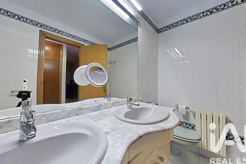 Продажа таухауса в Кастельон-де-ла-Плана, Кастельон, Испания 4 спальни, 226м2 №152347 - фото 15