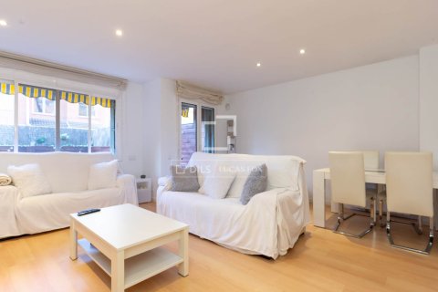 Villa for sale in Sant Just Desvern, Barcelona, Spain 5 bedrooms, 219 sq.m. No. 150590 - photo 20