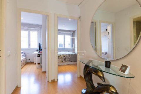 Villa for sale in Sant Just Desvern, Barcelona, Spain 5 bedrooms, 219 sq.m. No. 150590 - photo 25