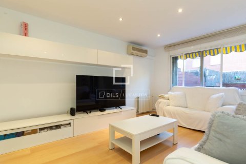 Villa for sale in Sant Just Desvern, Barcelona, Spain 5 bedrooms, 219 sq.m. No. 150590 - photo 18