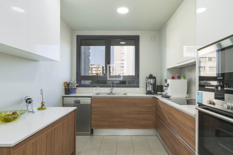 Dzīvoklis pārdošanā Barcelona, Spānijā 4 istabas, 133 m2 Nr. 150592 - attēls 11