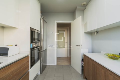 Dzīvoklis pārdošanā Barcelona, Spānijā 4 istabas, 133 m2 Nr. 150592 - attēls 12