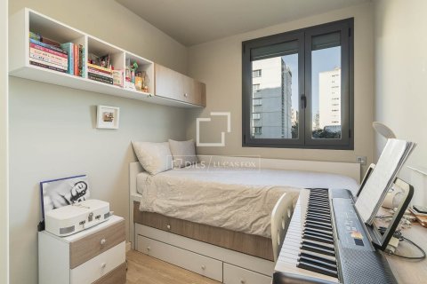 Dzīvoklis pārdošanā Barcelona, Spānijā 4 istabas, 133 m2 Nr. 150592 - attēls 28