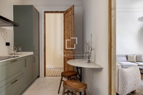 Huoneisto myytävänä Barcelona, Espanja, 2 makuuhuonetta, 180 m2 No. 150593 - kuva 21