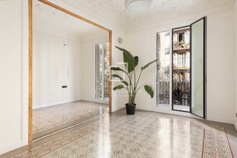 Apartament w Barcelona, Hiszpania 2 sypialnie, 180 mkw. nr 150593 – zdjęcie 9