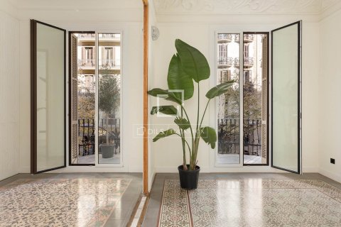 Apartament w Barcelona, Hiszpania 2 sypialnie, 180 mkw. nr 150593 – zdjęcie 28