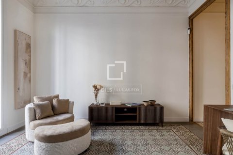Huoneisto myytävänä Barcelona, Espanja, 2 makuuhuonetta, 180 m2 No. 150593 - kuva 27