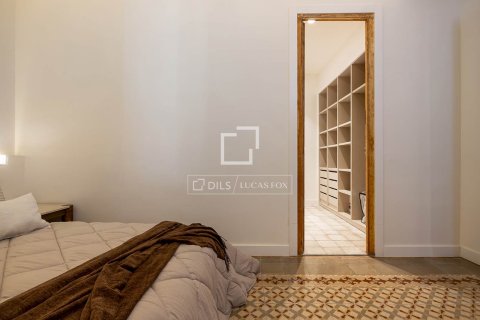 Huoneisto myytävänä Barcelona, Espanja, 2 makuuhuonetta, 180 m2 No. 150593 - kuva 30