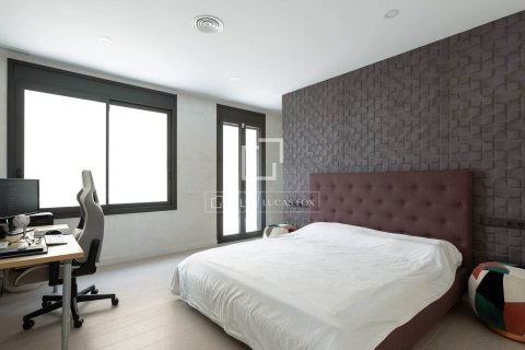 Villa for sale in Caldes d'Estrac, Barcelona, Spain 3 bedrooms, 275 sq.m. No. 150588 - photo 18