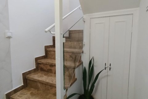 Продажа виллы в Сан-Мигель-де-Салинас, Аликанте, Испания 4 спальни, 180м2 №146907 - фото 13