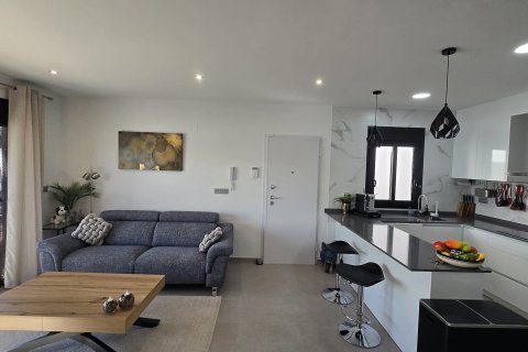 Продажа виллы в Сан-Педро-дель-Пинатар, Мурсия, Испания 3 спальни, 142м2 №146909 - фото 11