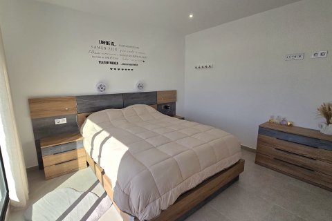 Продажа виллы в Сан-Педро-дель-Пинатар, Мурсия, Испания 3 спальни, 142м2 №146909 - фото 21