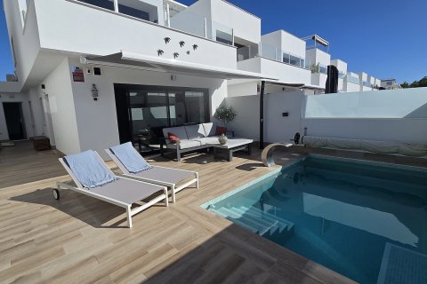 Продажа виллы в Сан-Педро-дель-Пинатар, Мурсия, Испания 3 спальни, 142м2 №146909 - фото 5