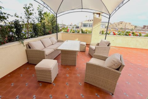 Lägenhet till salu i Torrevieja, Alicante, Spanien 2 sovrum, 147 kvm. Nr. 146906 - foto 2