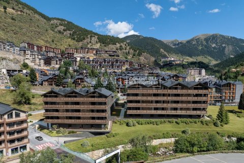 Huoneisto myytävänä Principado De Andorra (Ninguna Poblacion Tiene C.P.), Lleida, Espanja, 3 makuuhuonetta, 173 m2 No. 178724 - kuva 16