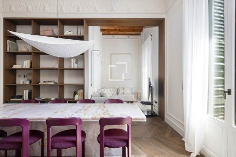 Huoneisto Barcelona, Espanja 2 makuuhuonetta, 85 m2 No. 160856