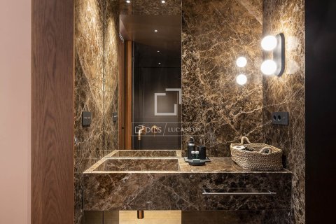 Huoneisto vuokrattavana Barcelona, Espanja, 2 makuuhuonetta, 85 m2 No. 160856 - kuva 24