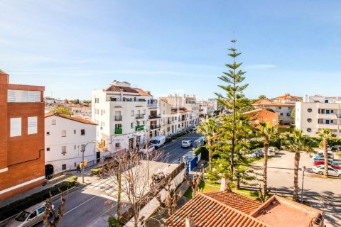 Apartment for sale in Sitges, Barcelona, Spain 2 bedrooms, 66 sq.m. No. 160854 - photo 3