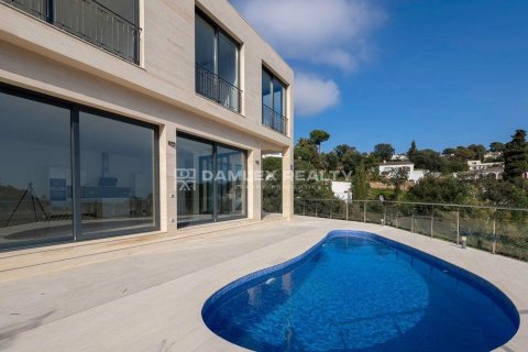 Huvila myytävänä Tossa de Mar, Girona, Espanja, 4 makuuhuonetta, 362 m2 No. 176861 - kuva 3