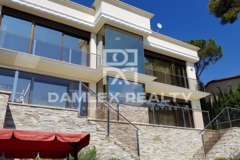 Huvila myytävänä Calonge, Girona, Espanja, 5 makuuhuonetta, 300 m2 No. 176863 - kuva 17